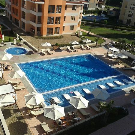 Apartment In St. Constantine And Helena Saints Constantine and Helena Exterior photo
