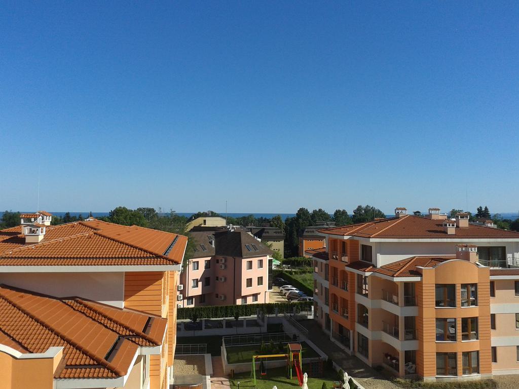 Apartment In St. Constantine And Helena Saints Constantine and Helena Exterior photo